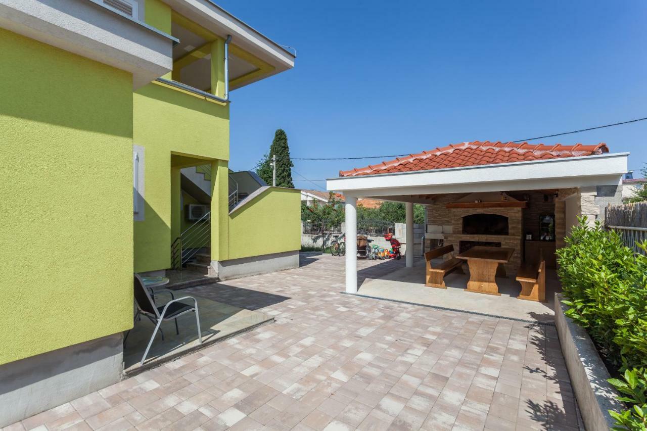 Apartments Mrsic Biograd Na Moru Exterior photo